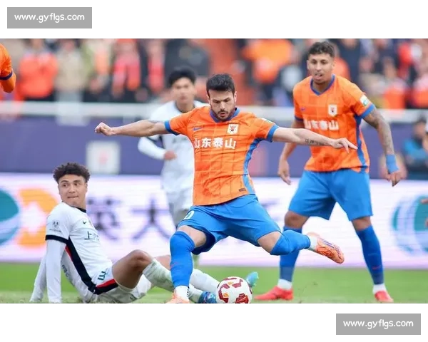 瓦科双响 + 逆转！泰山 3-1 终结海港四连胜