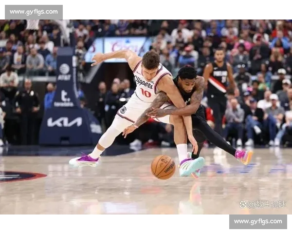 主动破局！杨瀚森顺下造祖巴茨犯规，两罚全中显强硬